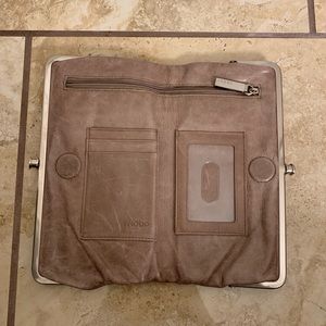 Hobo Lauren Wallet in Taupe